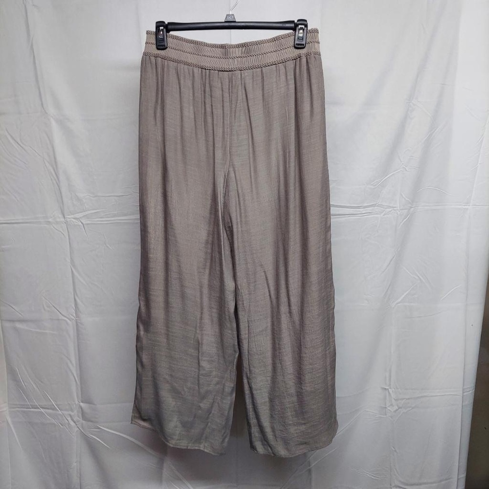 Women’s Medium pants. Super comfy!